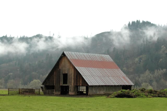 Oregon Barn, a landscape photograph by Bob McNeil