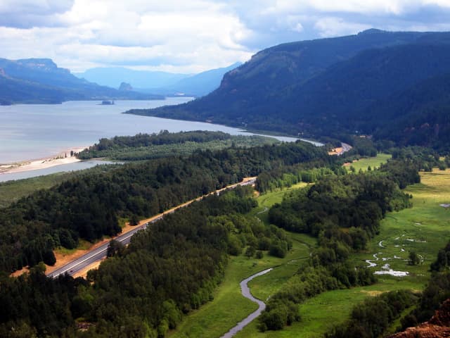 Portland OR, a landscape photograph by Bob McNeil