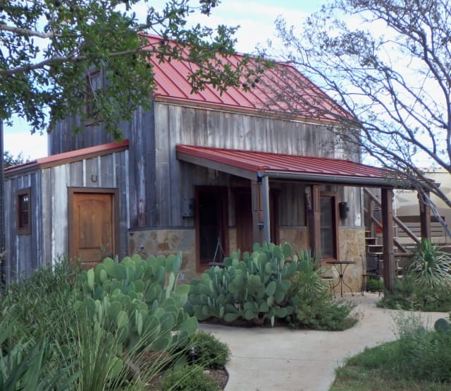 Rustic Cabin, a documentary photograph by Bob McNeil